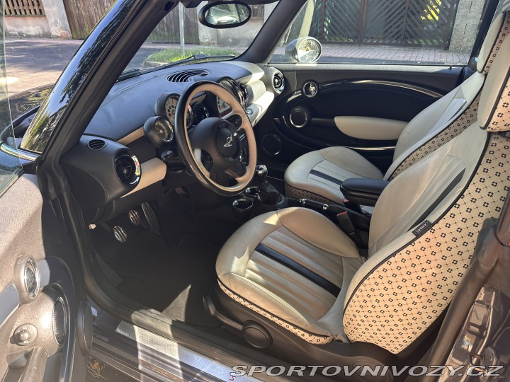 Mini Cooper S Cabrio 2011