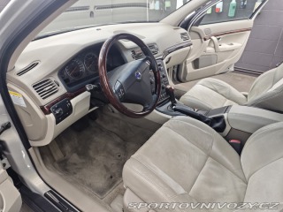 Volvo S80  2004