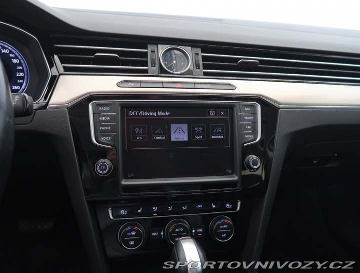 Volkswagen Ostatní modely Passat Highline 2.0 BiTDI 2015