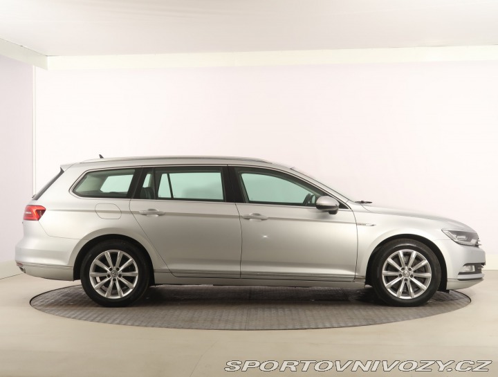 Volkswagen Ostatní modely Passat Highline 2.0 BiTDI 2015