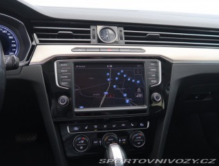 Volkswagen Ostatní modely Passat Highline 2.0 BiTDI 2015