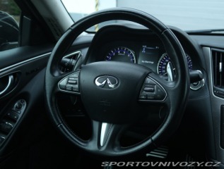 Infiniti Q50 Hybrid AWD 2016