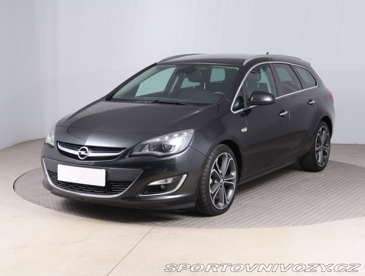 Opel Astra 2.0 CDTI 2013