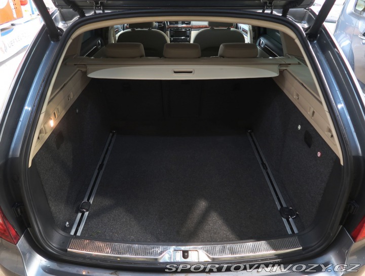 Škoda Superb 3.6 FSI V6 2011