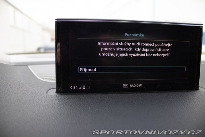 Audi SQ7 Audi SQ7, servisní knížka 2018