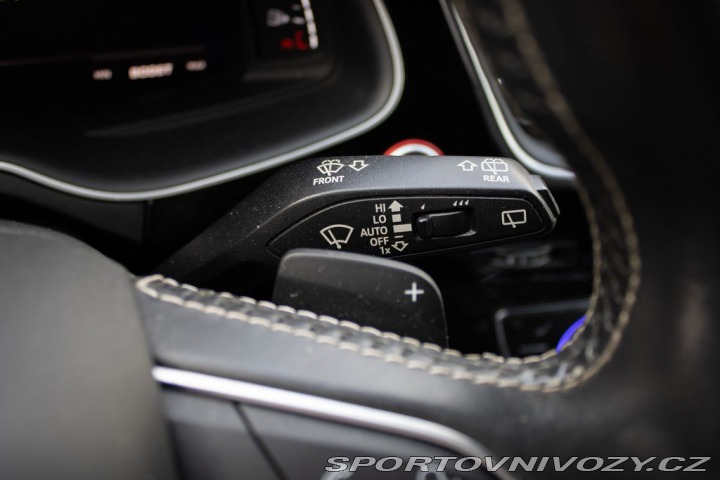 Audi SQ7 Audi SQ7, servisní knížka 2018