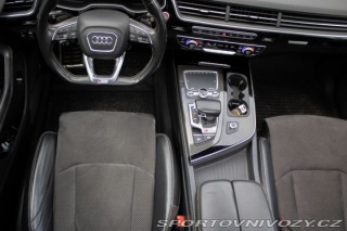 Audi SQ7 Audi SQ7, servisní knížka 2018