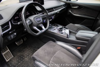 Audi SQ7 Audi SQ7, servisní knížka 2018