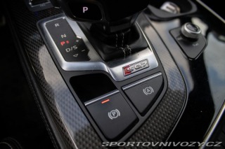 Audi SQ7 Audi SQ7, servisní knížka 2018