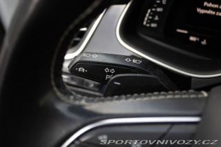 Audi SQ7 Audi SQ7, servisní knížka 2018