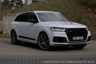 Audi SQ7 Audi SQ7, servisní knížka 2018