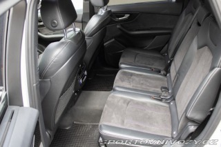 Audi SQ7 Audi SQ7, servisní knížka 2018