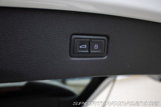 Audi SQ7 Audi SQ7, servisní knížka 2018