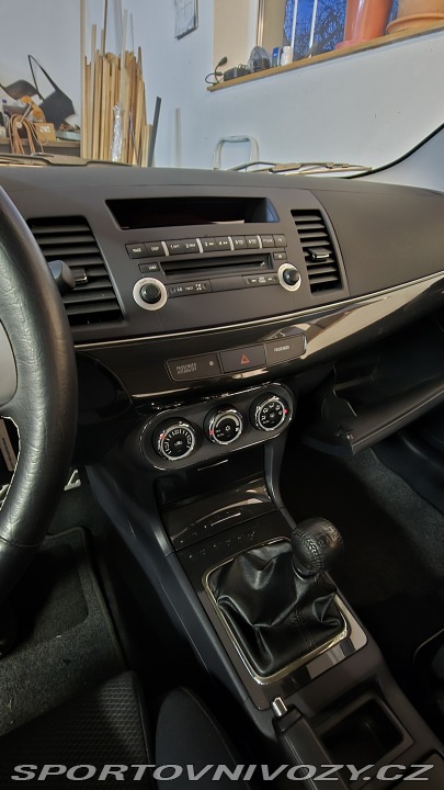 Mitsubishi Lancer EVO X 2011