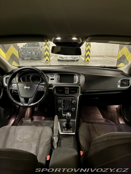 Volvo V40 Hatchback 2013