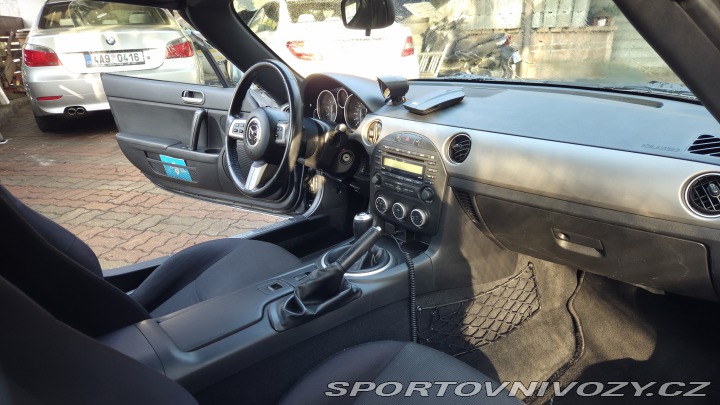 Mazda MX-5 NC NC2 NCFL PRHT 2009