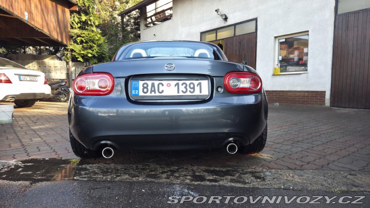 Mazda MX-5 NC NC2 NCFL PRHT 2009