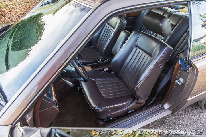 Mercedes-Benz C W124 300 CE 1989