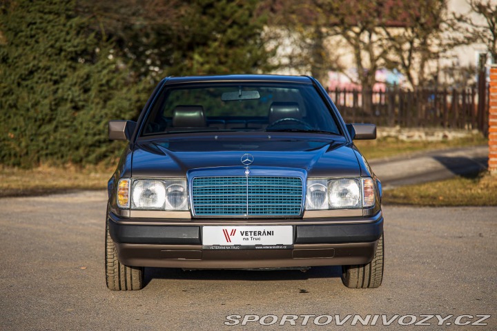 Mercedes-Benz C W124 300 CE 1989