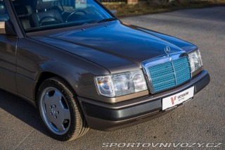 Mercedes-Benz C W124 300 CE 1989