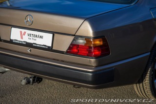 Mercedes-Benz C W124 300 CE 1989