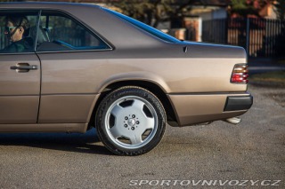 Mercedes-Benz C W124 300 CE 1989