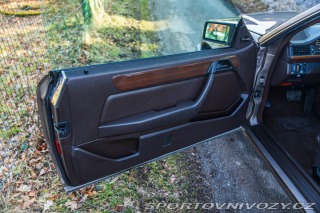 Mercedes-Benz C W124 300 CE 1989