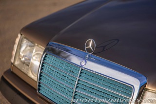 Mercedes-Benz C W124 300 CE 1989