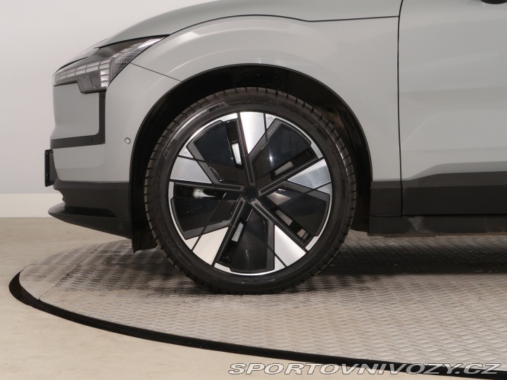 Volvo EX30 Ultra 69kWh Twin Motor 2024