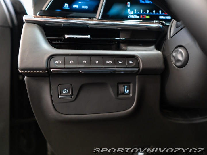 Ostatní značky Ostatní modely Cadillac Escalade 6.2 ESV PremiumLuxury Pla 2022