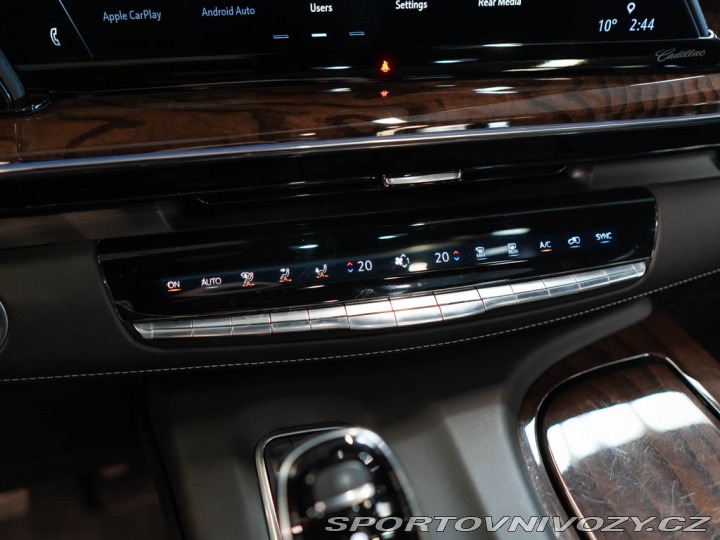 Ostatní značky Ostatní modely Cadillac Escalade 6.2 ESV PremiumLuxury Pla 2022