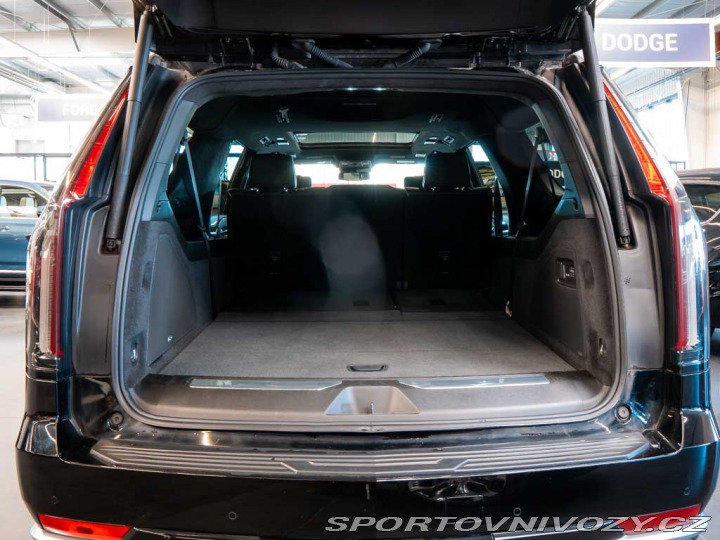Ostatní značky Ostatní modely Cadillac Escalade 6.2 ESV PremiumLuxury Pla 2022