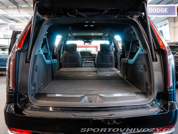 Ostatní značky Ostatní modely Cadillac Escalade 6.2 ESV PremiumLuxury Pla 2022