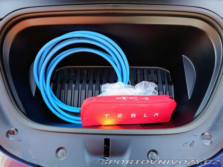 Tesla Model Y Long Range Dual Motor 378 2022