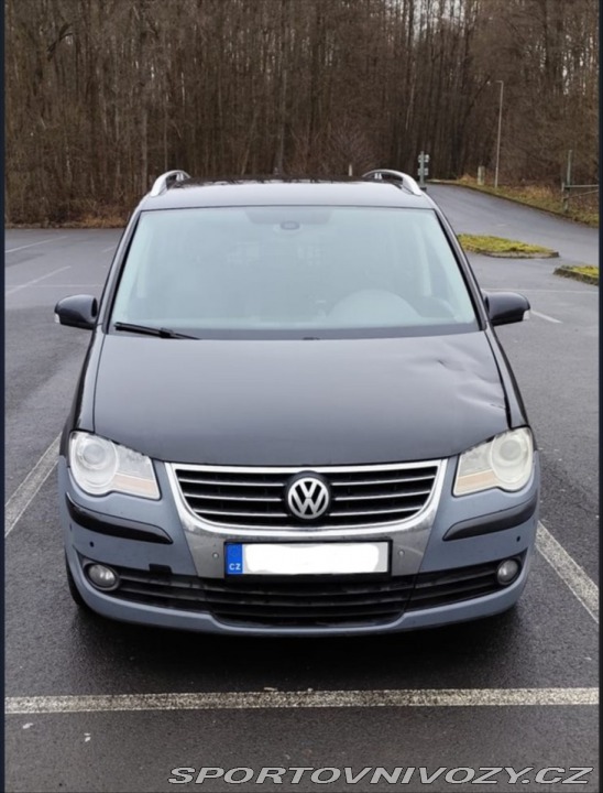 Volkswagen Ostatní modely Touran 2,0   STK do 2028, pravid 2009