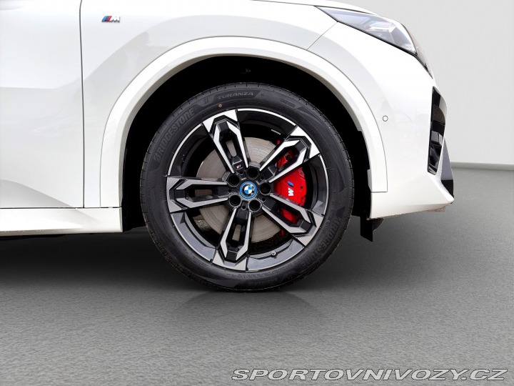 BMW iX2 xDrive30 2025