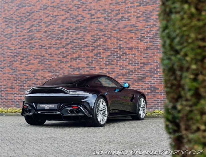 Aston Martin V8 Vantage  4.0 , Ako nové! 2025