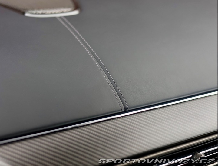 Aston Martin V8 Vantage  4.0 , Ako nové! 2025