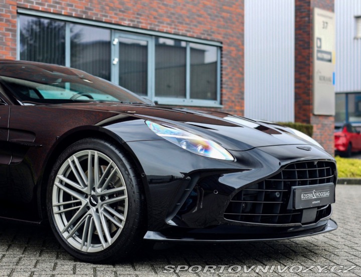 Aston Martin V8 Vantage  4.0 , Ako nové! 2025