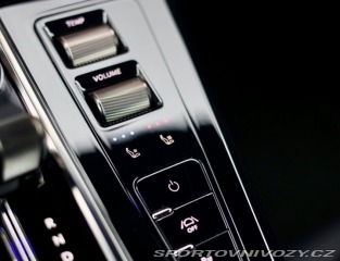 Aston Martin V8 Vantage  4.0 , Ako nové! 2025