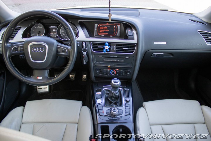 Audi S5 4,2 FSI V8 quattro, 260k 2008