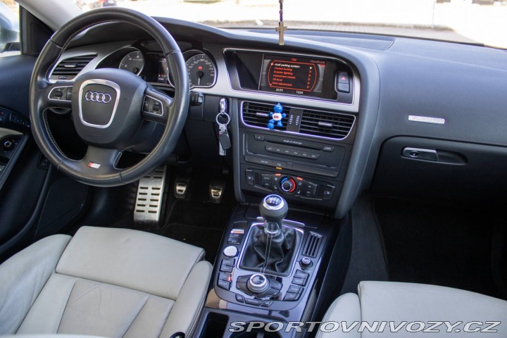Audi S5 4,2 FSI V8 quattro, 260k 2008