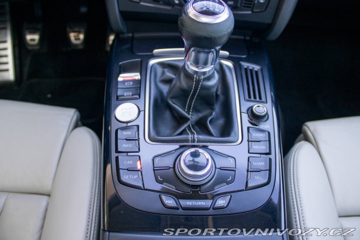 Audi S5 4,2 FSI V8 quattro, 260k 2008