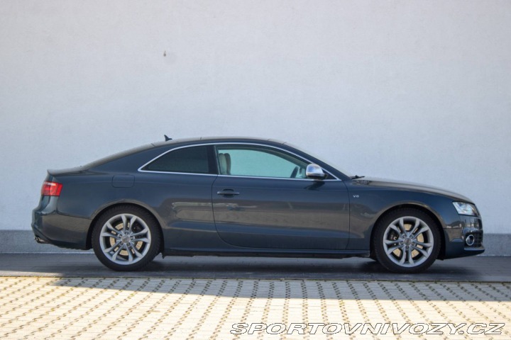Audi S5 4,2 FSI V8 quattro, 260k 2008