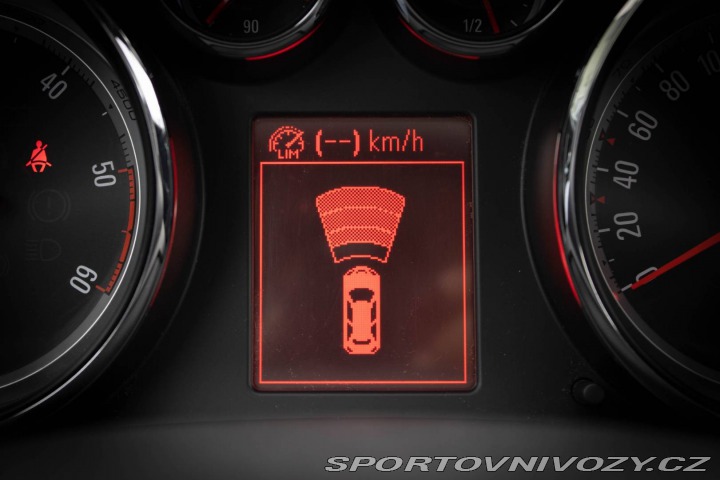 Opel Astra Sport Tourer  2.0 CDTI / 2013