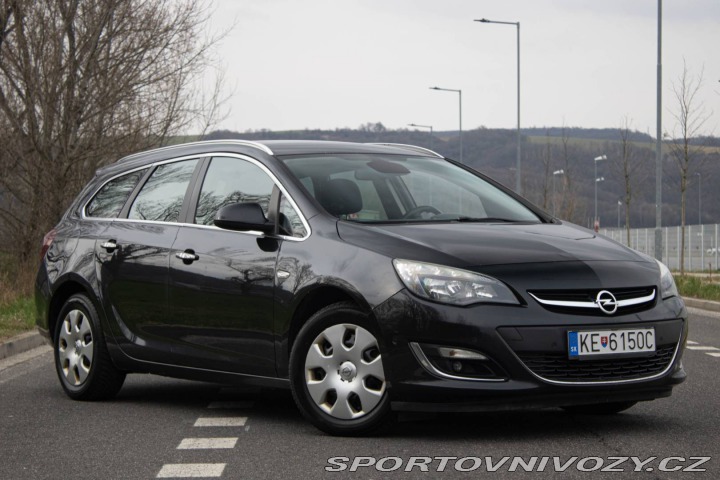 Opel Astra Sport Tourer  2.0 CDTI / 2013