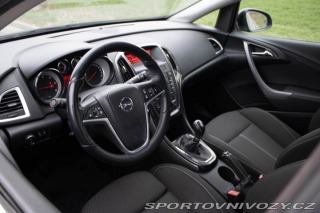 Opel Astra Sport Tourer  2.0 CDTI / 2013