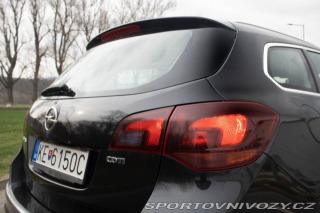 Opel Astra Sport Tourer  2.0 CDTI / 2013