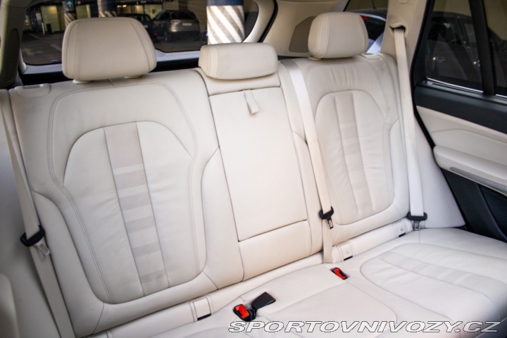 BMW X5 xDrive40i A/T / AJ NA SP 2019