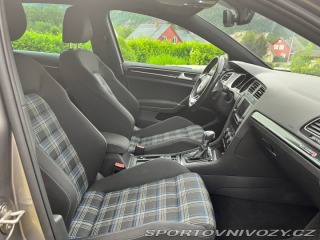 Volkswagen Golf GTE 1.4 TSI 204hp DSG 2017